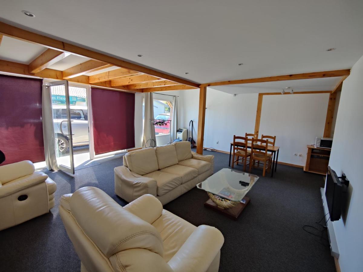 "L'Humble Boutique" Du Bassin Apartment ลาเตสเตอ-เดอ-บูค ภายนอก รูปภาพ